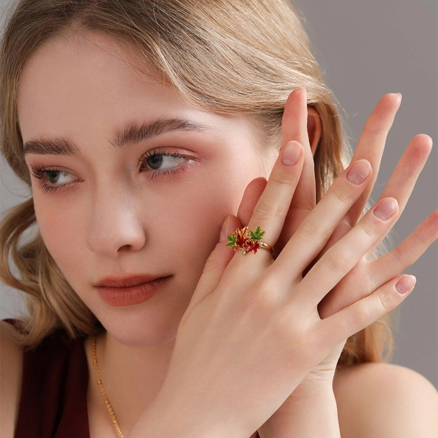 Elegant Autumn Leaf Enamel Ring